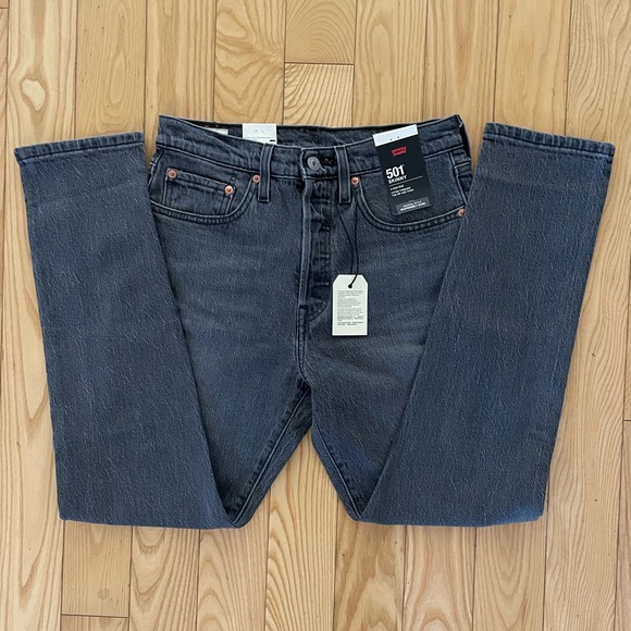 Levi’s Premium 501 High Rise Jeans - Picture 4 of 8